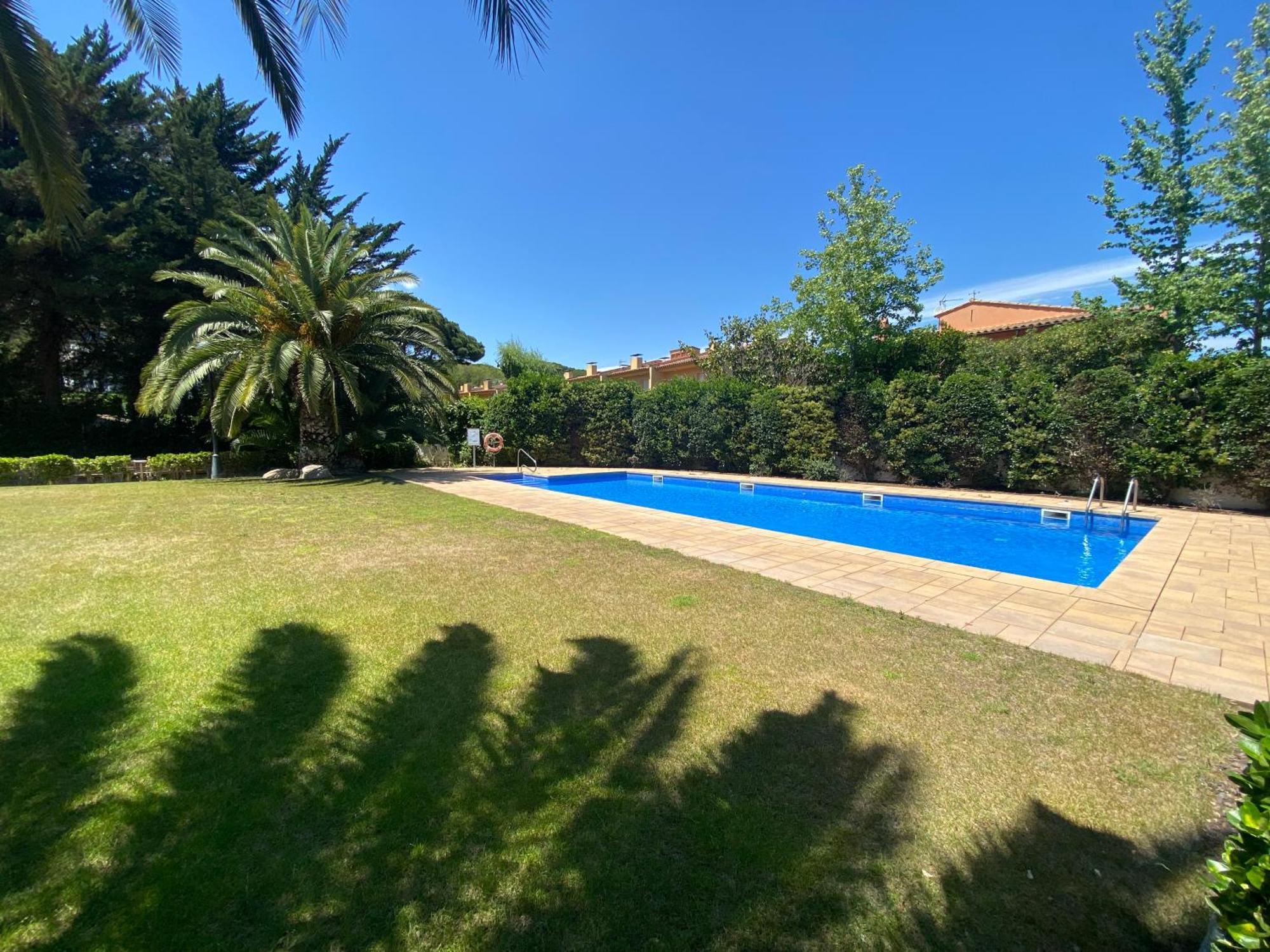 Apartament Per Parelles Reformat Amb Piscina كاليلا دو بالافروجيل المظهر الخارجي الصورة
